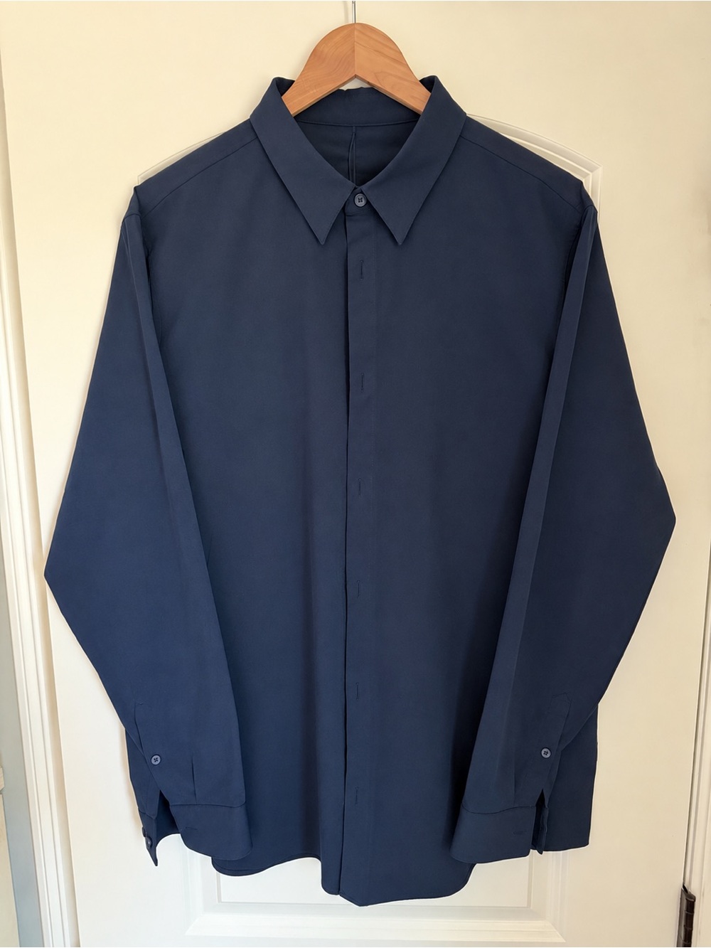 lululemon athletica Men's Dark Navy Dress Shirt